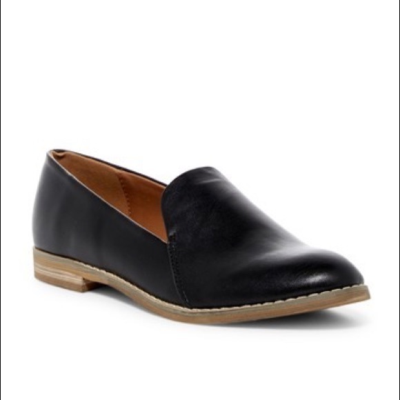 indigo rd. Shoes - indigo rd. Faux Black Leather Loafers
